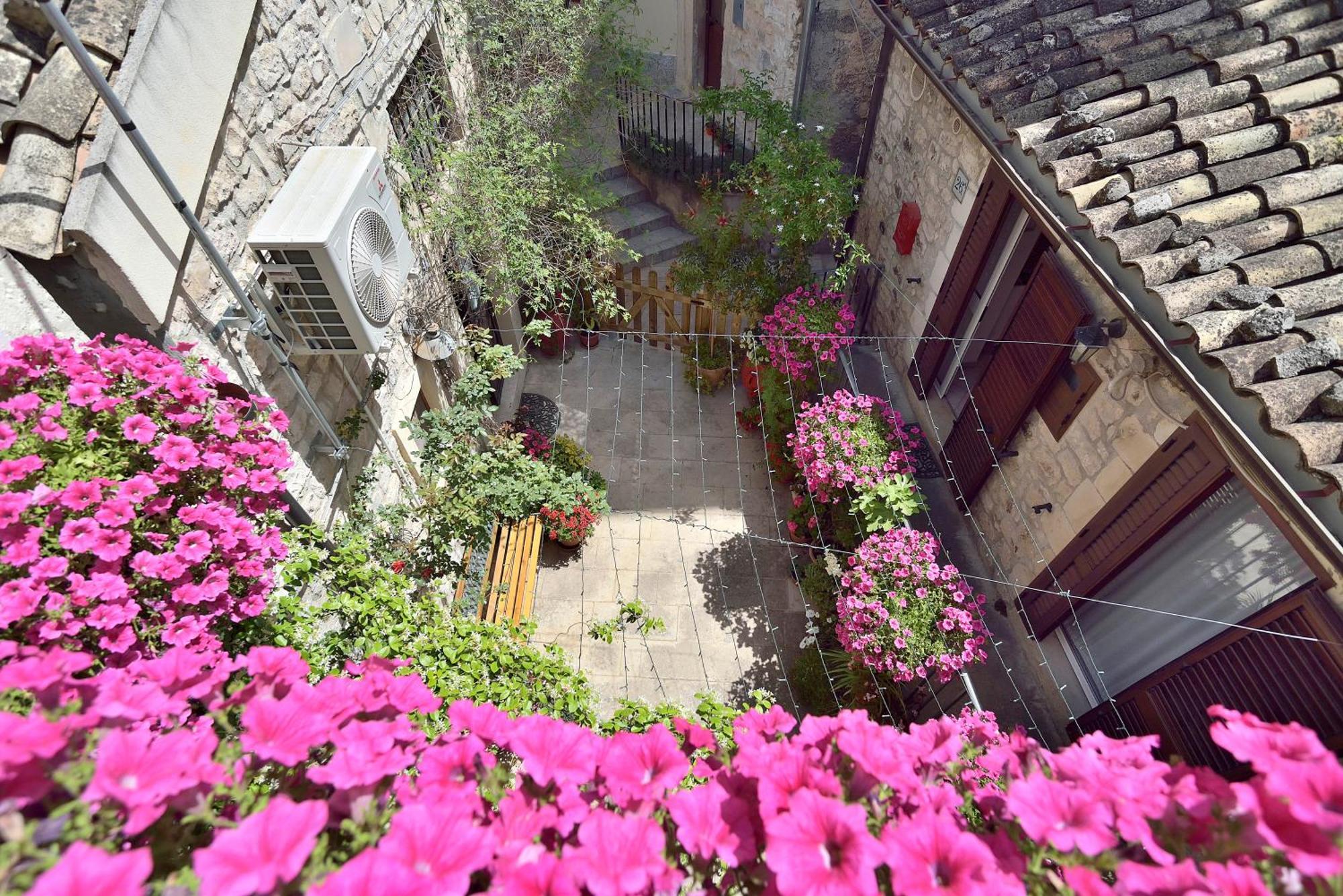 Case Del Vicolo Stretto Modica Exterior foto